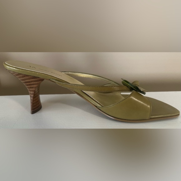 NIB Vintage Anne Klein KKreese Women's Green Leather Slip On Heel Sandals Sz 10 - Picture 2 of 7